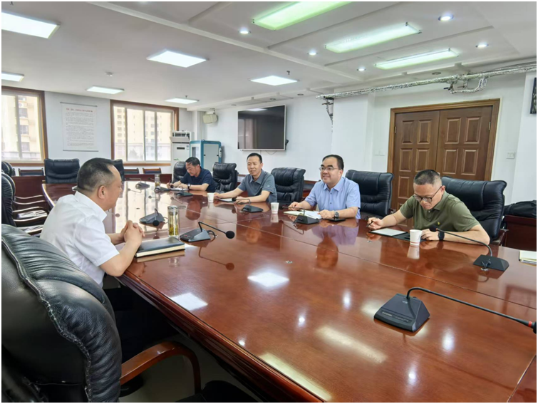 座谈会现场.png