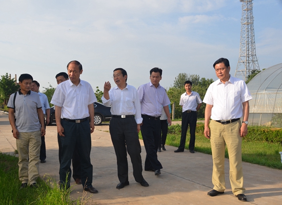 咸阳市副市长刘新余来我院考察交流