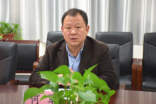 我院与灵宝签订共建苹果技术推广站协议