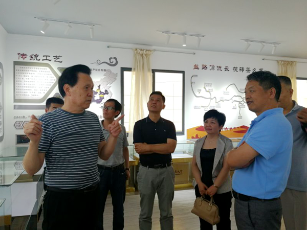 省科技厅汪德亮调研员.png