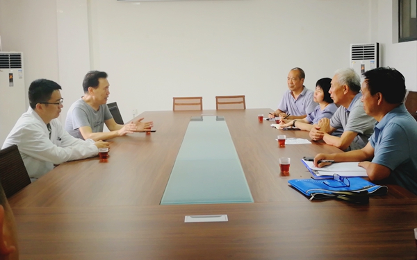 市十四五规划专家组座谈会.jpg