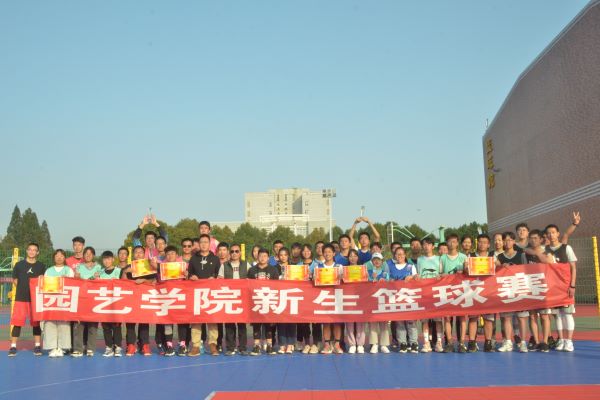 dfd6ba0ac56647568c8f2a48e17152ab.jpg