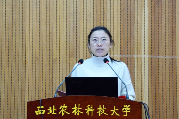 4胡晓辉副院长.JPG