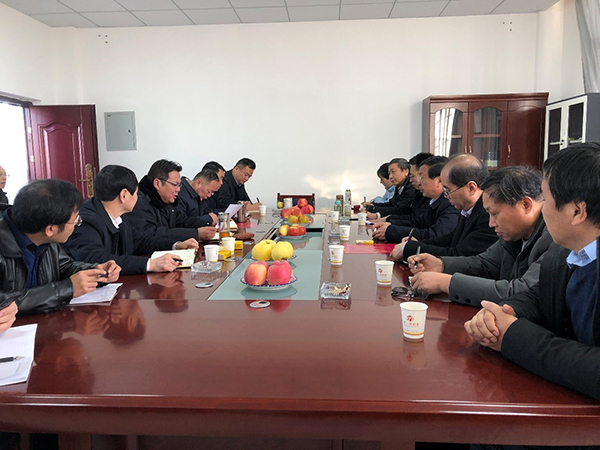 f8e1540160764aa5bc001d784296d4c8.jpg 座谈会现场-1.jpg