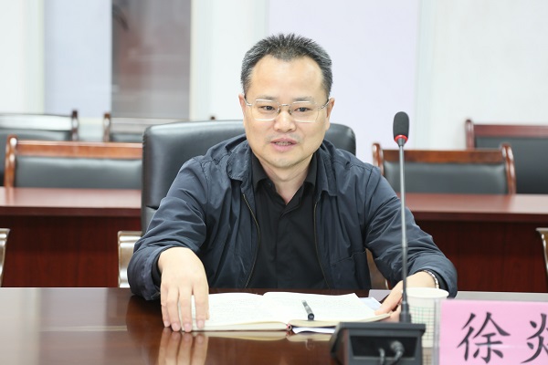 徐炎副处长介绍学院本科教学情况.JPG