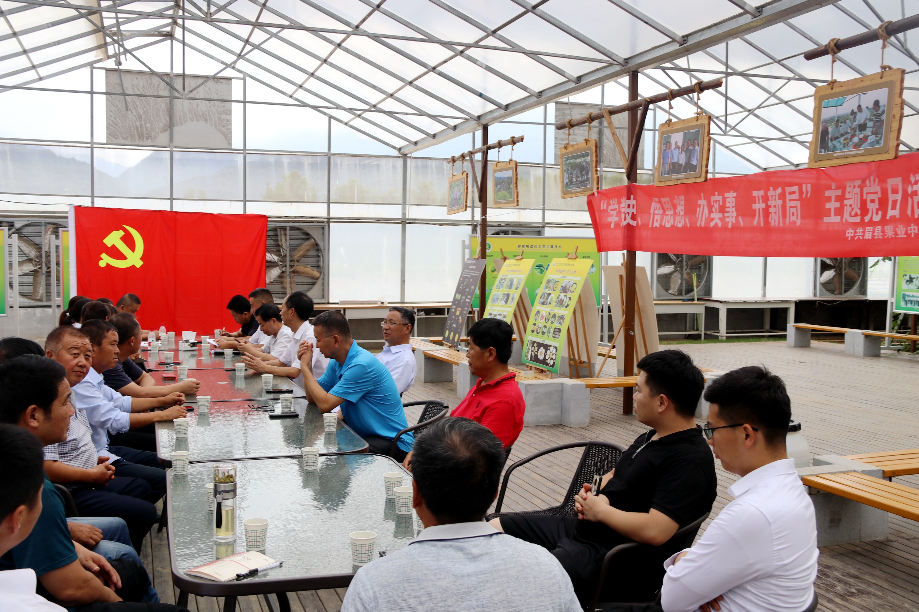 1e96b67f1f9c475aa3a6eeae8e5b3ec5.jpg 1e96b67f1f9c475aa3a6eeae8e5b3ec5.jpg